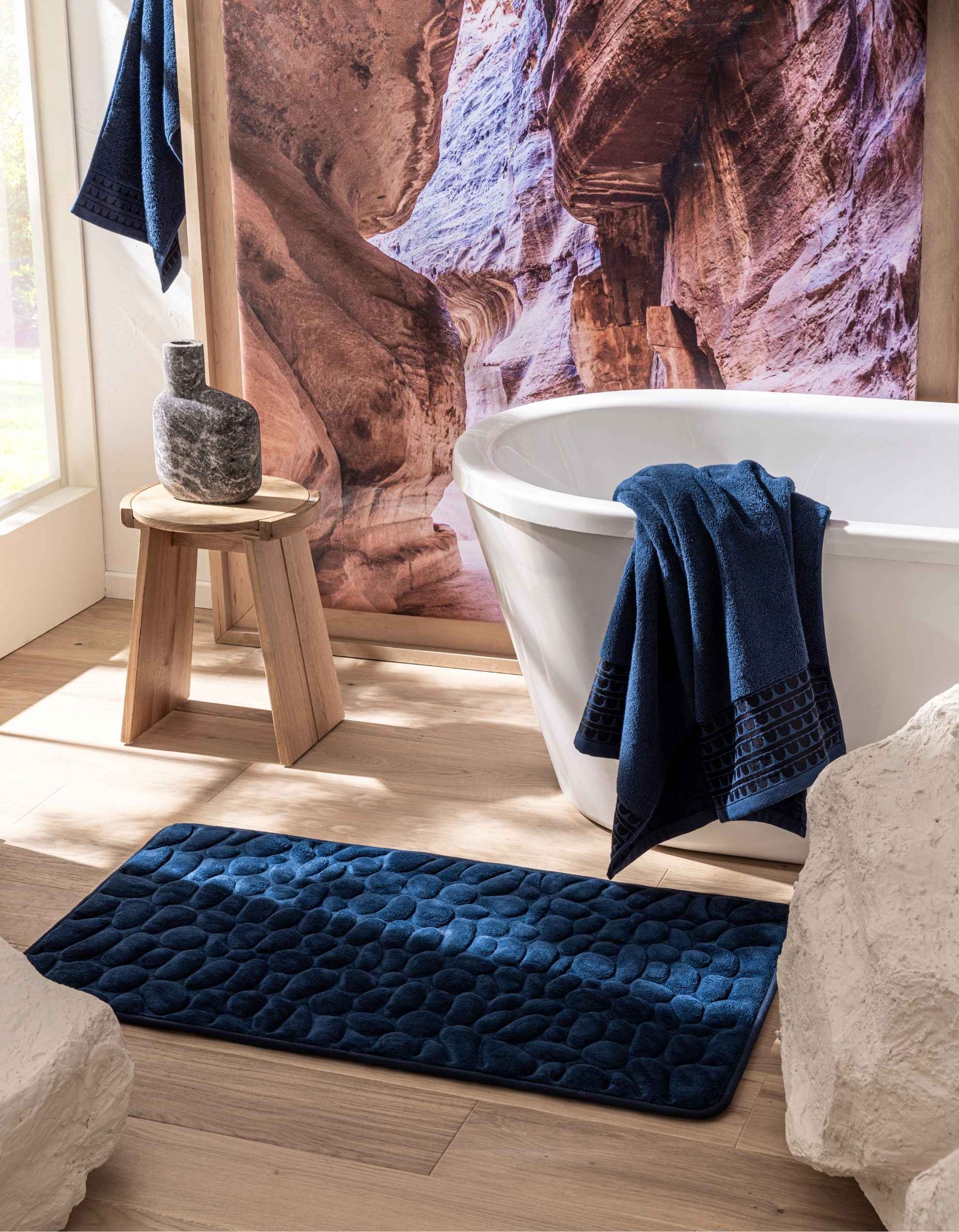 THE PEBBLE BATH MAT | NAVY BLUE