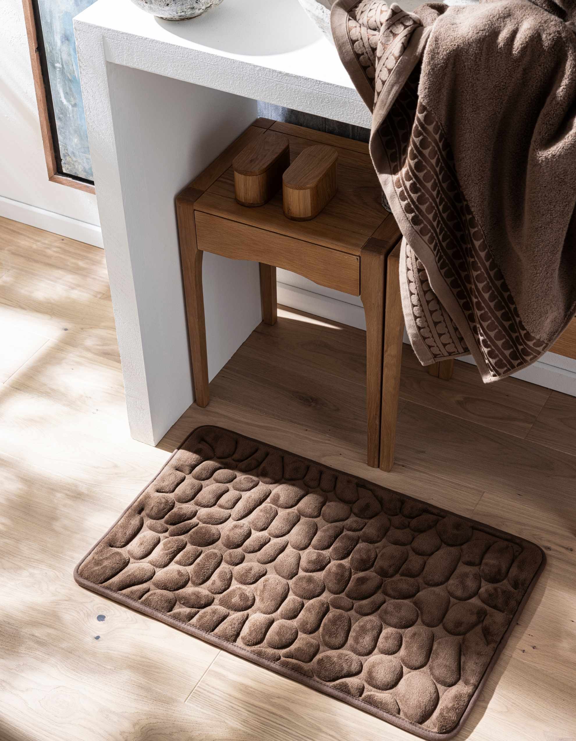 THE PEBBLE BATH MAT | COFFEE BROWN