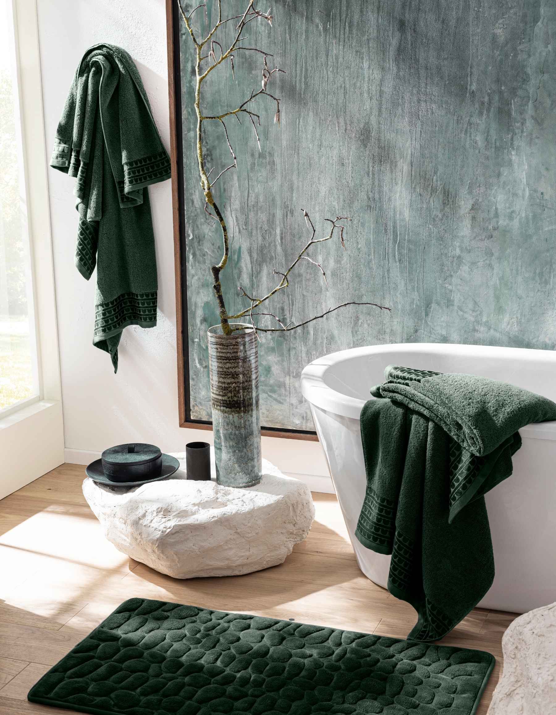 THE PEBBLE BATH MAT | FOREST GREEN